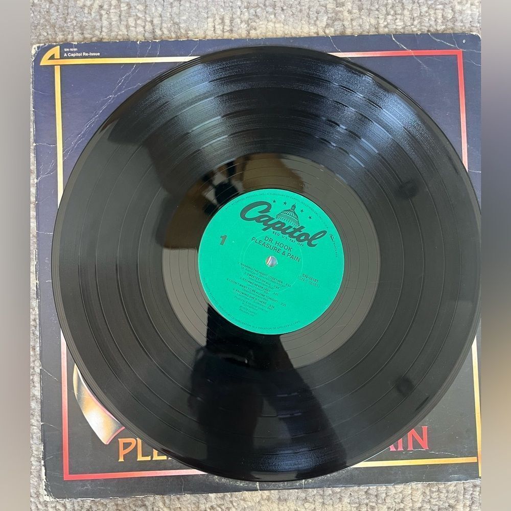 DR HOOK - PLEASURE & PAIN 1978 LP 12” ROCK POP CAPITOL RECORDS VINYL RECORD - Picture 5 of 6